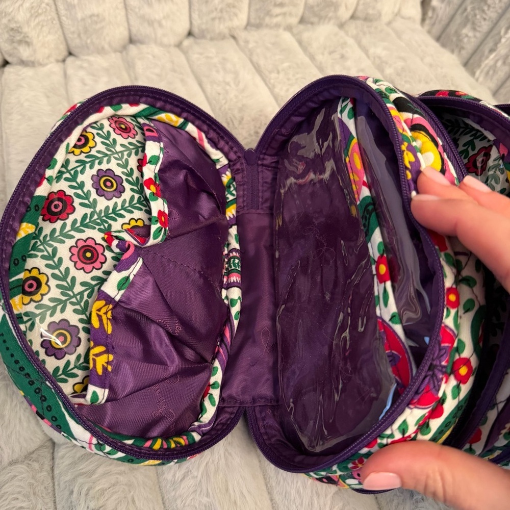Vera Bradley "Three to Get Ready" triple compartment cosmetic bag - Picture 7 of 9